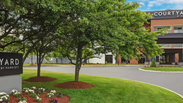 Courtyard by Marriott Boston Raynham